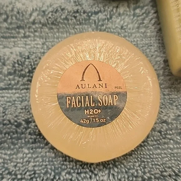 Aulani Bath & Body Products. Shampoo,  Conditioner, Soap, Lotion. - Picture 3 of 11